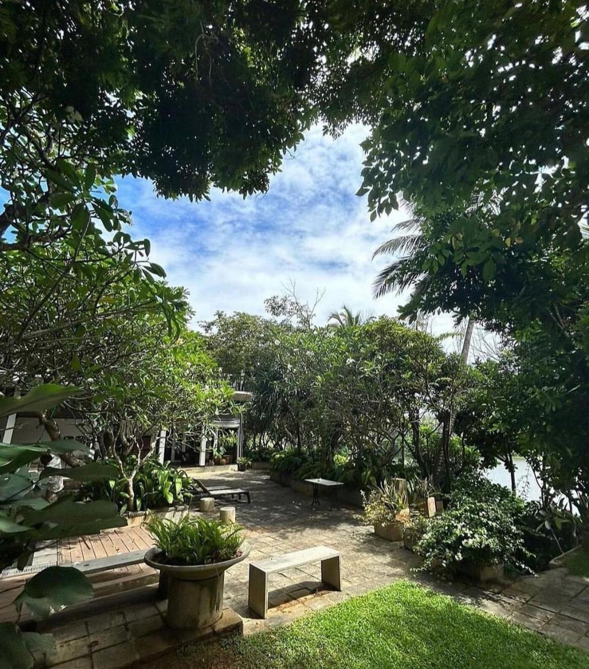 The Postcard Galle Exterior photo